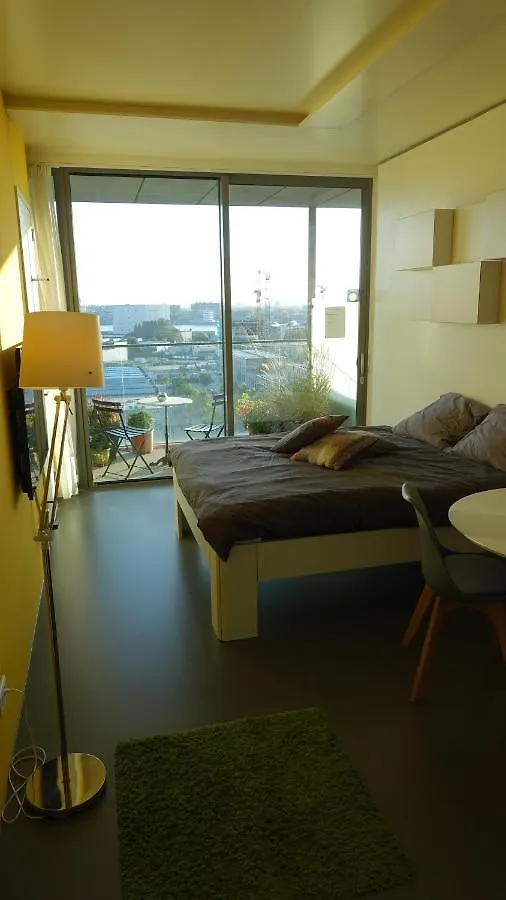 Studio Black Jack Amsterdam Bed & Breakfast