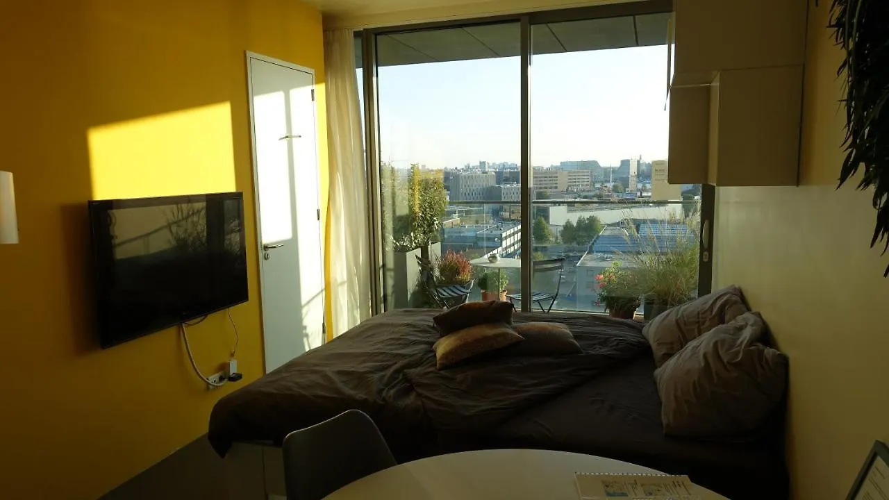 Studio Black Jack Amsterdam Bed & Breakfast